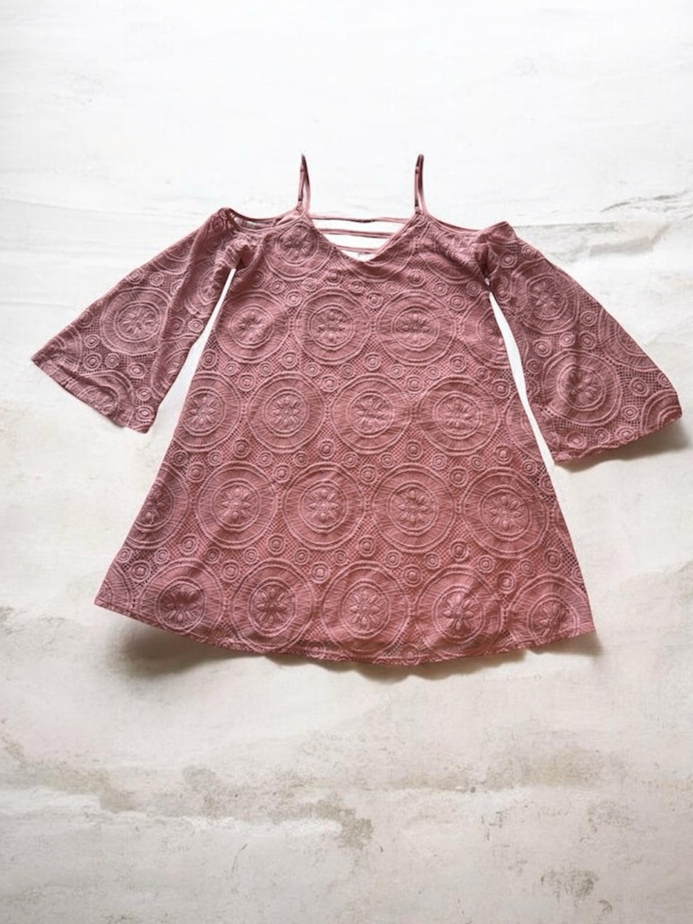 love, Fire Dusty Rose Lace Cold-Shoulder Midi Dress
